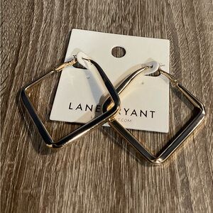 Bold gold square hoops